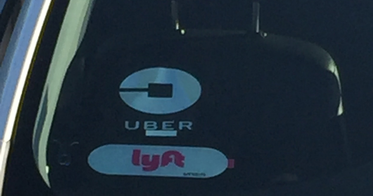 uber and lyft car driver identified with stickers on windshield but that doesn't identify when they are working not